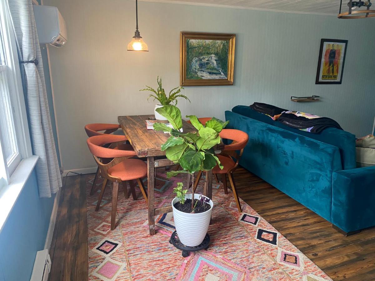 Boho-Chic Travel Pad - Unit 2 Apartment บลูมมิงตัน ภายนอก รูปภาพ