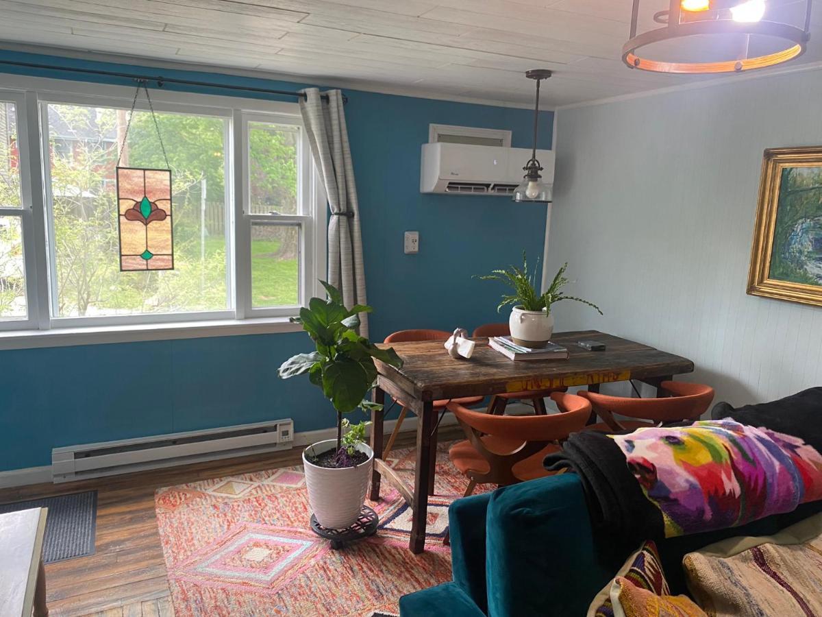 Boho-Chic Travel Pad - Unit 2 Apartment บลูมมิงตัน ภายนอก รูปภาพ